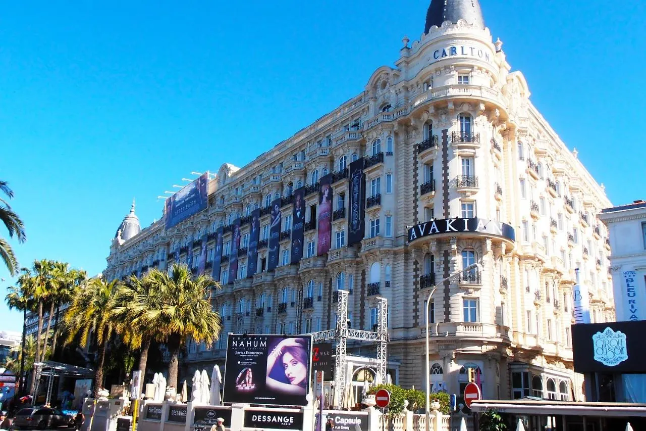 Cannes Vidal: Modern Antibes Apartment Near SNCF Station